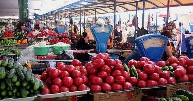 “Vosmoy” bazarında nə baş verir?
