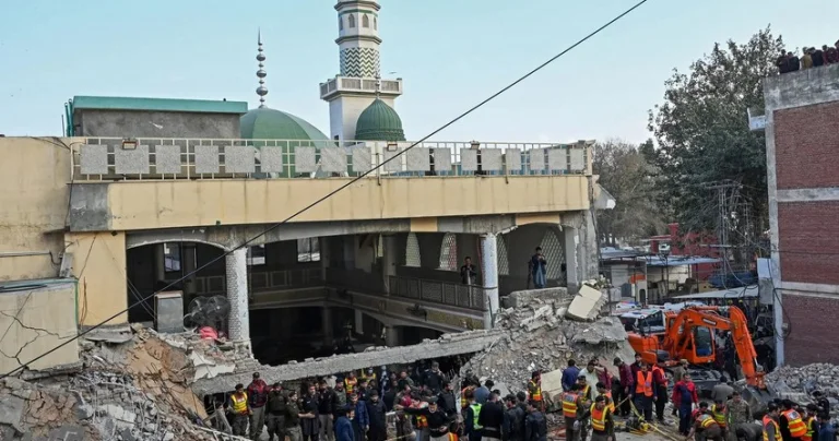 Hindistan Pakistandakı məscidləri hədəfə aldı, dinc insanlar şəhid oldular