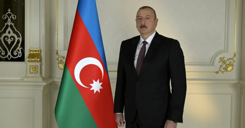 Ильхам Алиев проводит встречу один на один с То Ламом