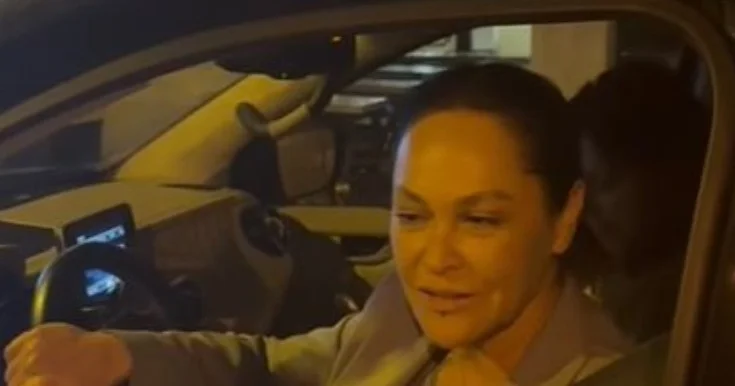 Hülya Avşardan əkizləri üçün yardım istəyən şəxsə reaksiya Video