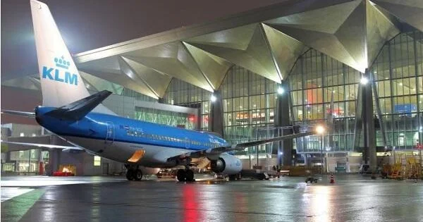 Rusiyada xaos, aeroportlar bağlandı Video