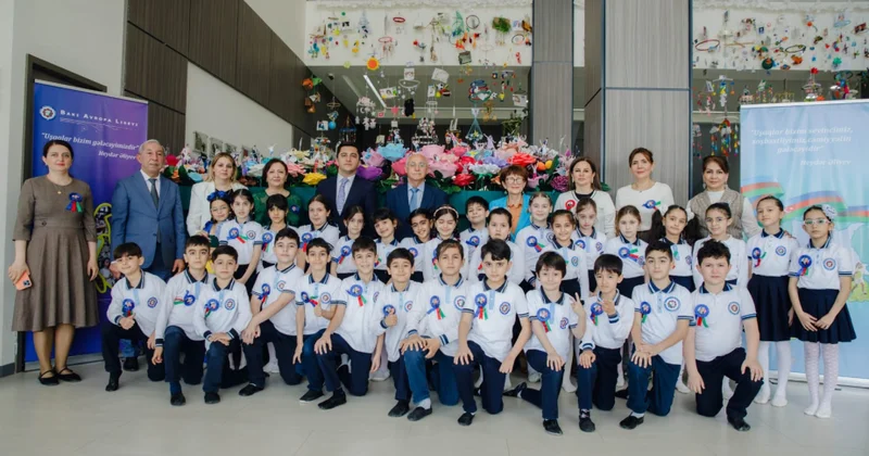 ® Bakı Avropa Liseyində Ulu Öndər, xalqımızın Ümummilli Lideri Heydər Əliyevin anadan olmasının 102 ci ildönümü münasibəti ilə tədbir keçirilib