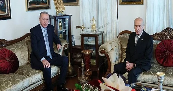 Ərdoğanın yenidən namizəd olması gündəmdə...