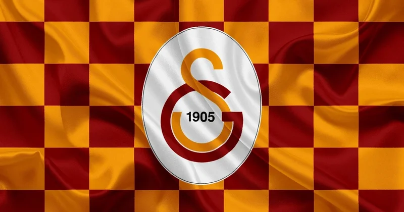 Qalatasaray təcrübəli müdafiəçi ilə müqaviləni yenilədi