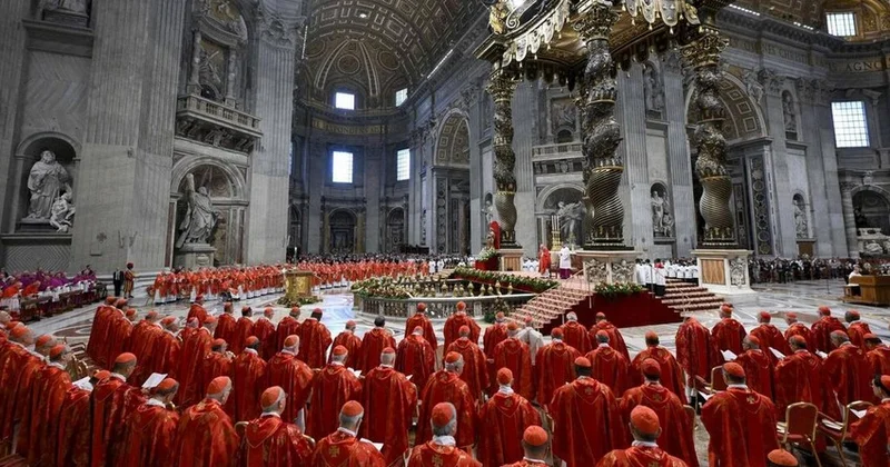 Sikstin kapellasında Roma Papası seçkiləri başlanıb