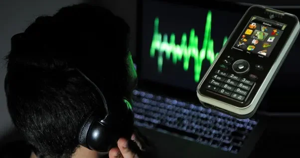 Telefonunuz gizlicə dinlənilir?
