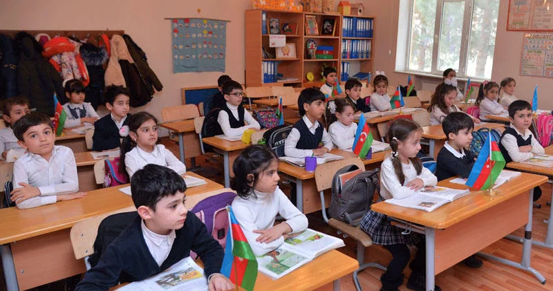 Şagird yerdəyişməsi müvəqqəti dayandırılır
