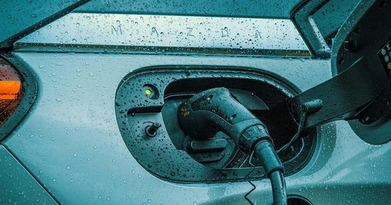 Elektrikli avtomobillər son 20 faizi niyə gec yığır? Səbəb açıqlandı