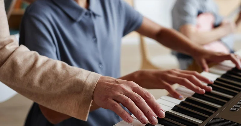 Musiqi müəllimlərinə 30% artım verilməlidir TƏKLİF