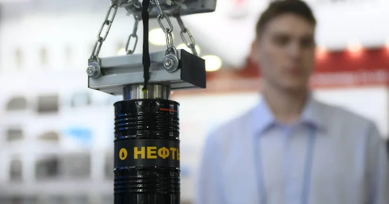 Коммерсант: Россия сильно выигрывает на росте цен на нефть
