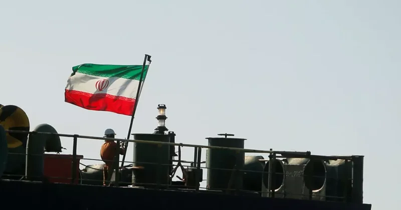 Tanker Trackers: Танкеры Ирана обходят санкции США