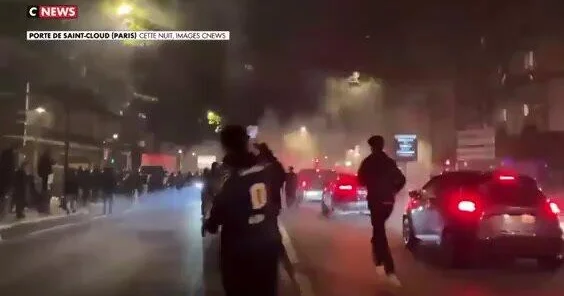 PSJ nin final sevinci şəhəri qarışdırdı: Saxlanılanlar var VİDEO