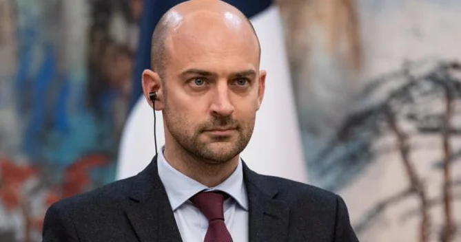 Адвокат дьявола: Париж продолжает воевать с победой Азербайджана Minval Politika