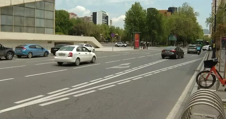 Ловушка или помощь: новая разметка в Баку запутала водителей