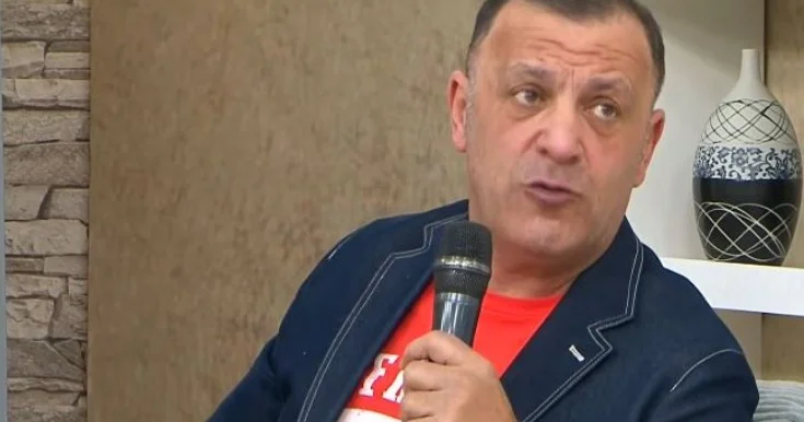 Sənəti olmayan qapılar döyüb, sponsor axtarır