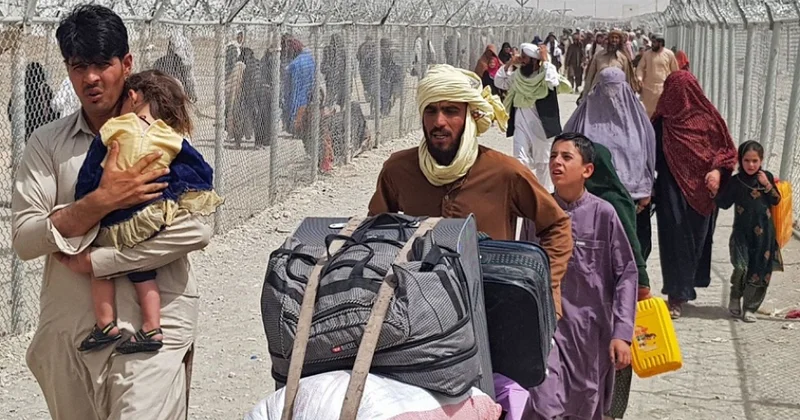 Pakistandakı əfqan məhbuslar və qaçqınlar vətənlərinə repatriasiya olunub