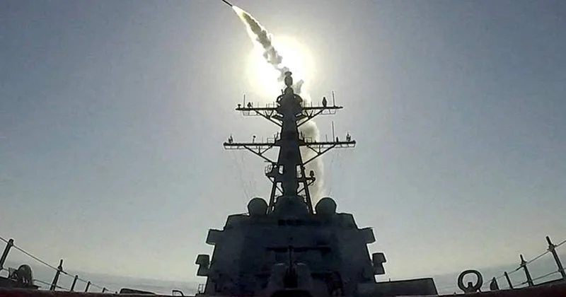 США подтвердили нанесение удара по базе ВМС Ирана в Минабе