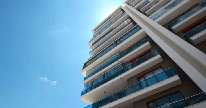 Bakının daşınmaz əmlak bazarı sürətli qiymət artımı mərhələsindən çıxaraq daha sabit fazaya keçib PALATA