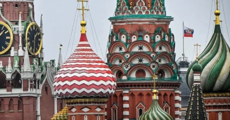 Бывший российский чиновник заявил, что Путин теряет контроль