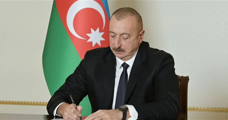 Группе деятелей культуры предоставлена персональная пенсия Президента Азербайджана