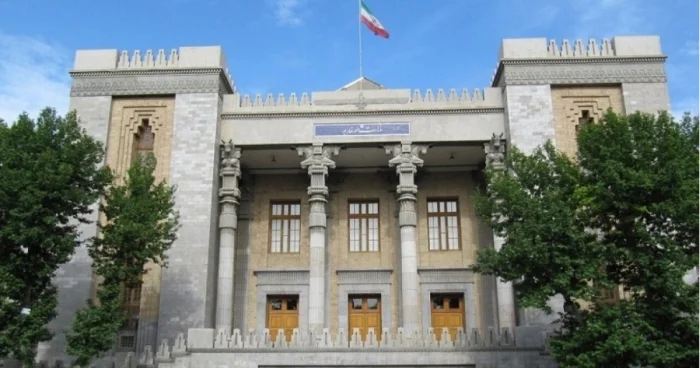 İran Trampın səyahət qadağasını qınayıb