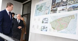 Belarusun Baş naziri Ağdamın Sarıcalı kəndində bərpa işlərinin gedişi ilə tanış olub FOTOLAR