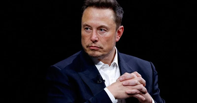 Musk üçüncü qüvvə yaradır?