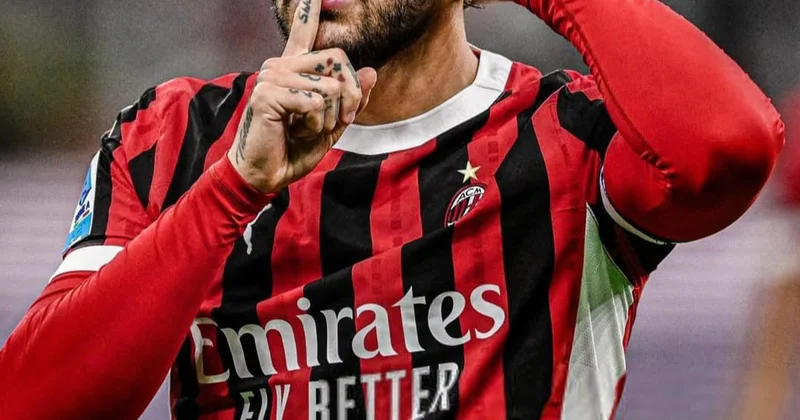 “Milan” futbolçusunu satır