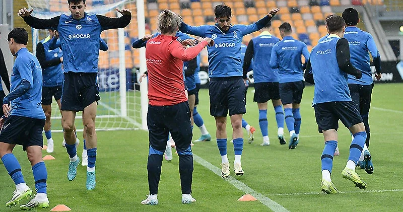 Latviyada heyətlər BƏLLİ OLDU