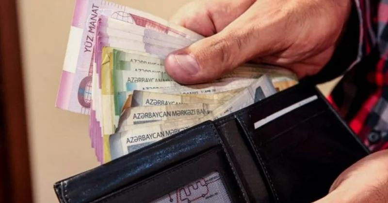 Сумма ежемесячных расходов азербайджанцев сопоставима со стоимостью нового iPhone