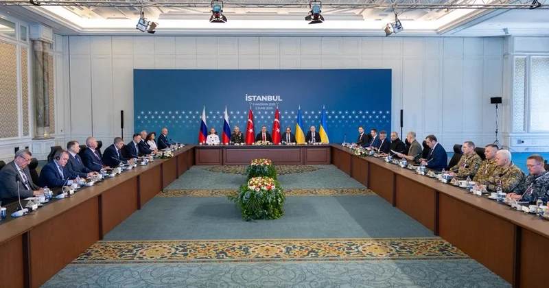 Putin İstanbulda əldə olunan razılaşmalar barədə Roma Papasını məlumatlandırıb