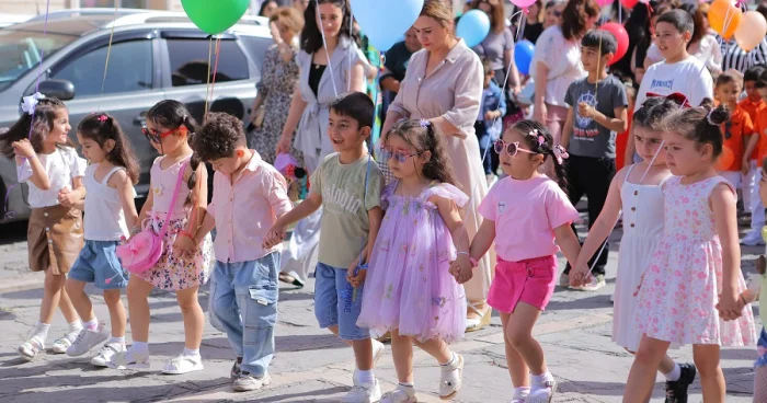Naxçıvanda “Uşaqların Rəngli Dünyası” Festivalı keçirilir FOTOLAR