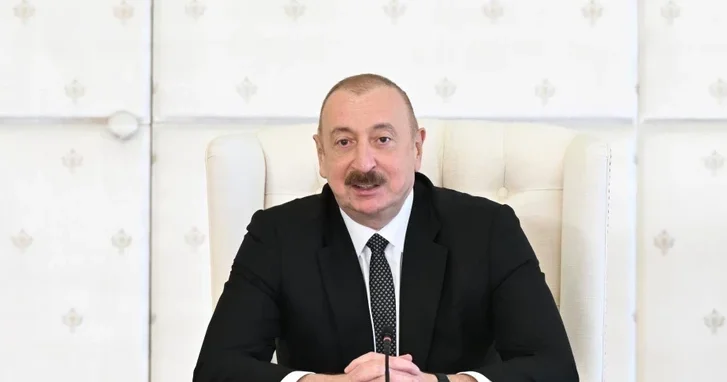 Президент поздравил чемпионов мира: Азербайджанская молодежь приносит победу