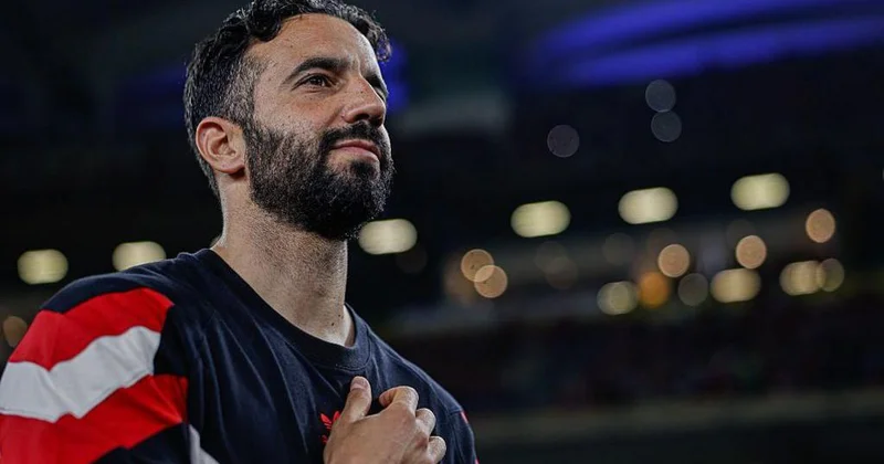 Ruben Amorim Qarnaçonu oyundaşlarının gözü önündə danladı