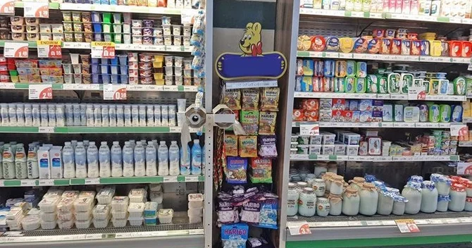 Bakıda marketdən pul oğurlandı