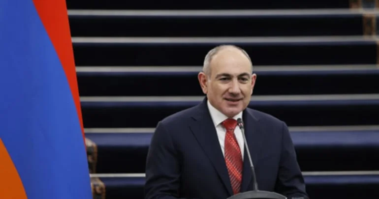 Paşinyanın bayram təbrikinin PƏRDƏARXASI