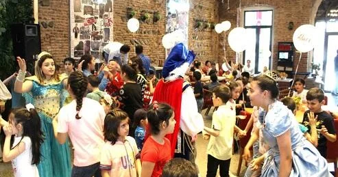 Bu gün Uşaqların Beynəlxalq Müdafiəsi Günüdür