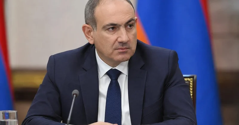 Paşinyana ilk qələbə təbriki sabiq prezidentdən gəldi FOTO