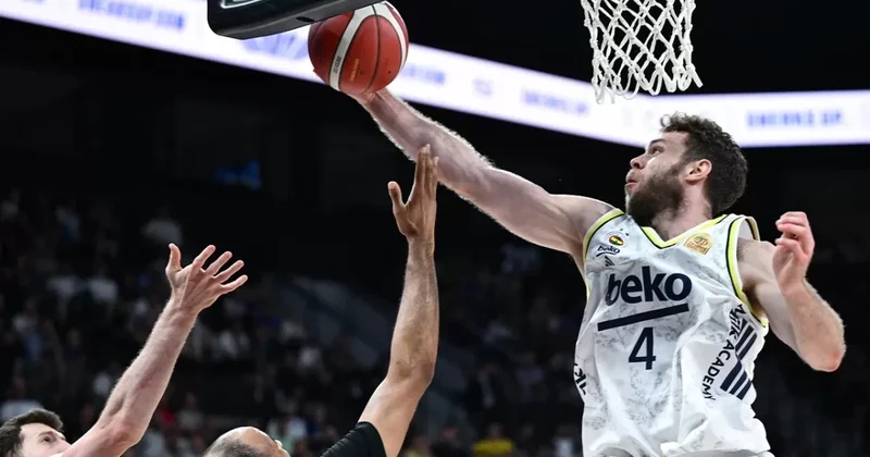 Türkiyə Super Liqası: Fənərbaxça finalda