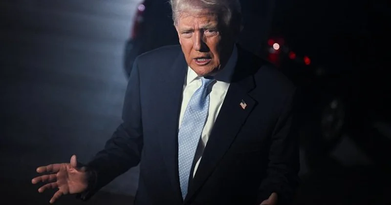 Трамп обрушился на журналистку и ушел с интервью видео