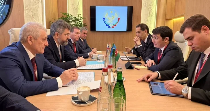 Замминистра экономики Азербайджана провёл ряд встреч в рамках Санкт Петербургского форума