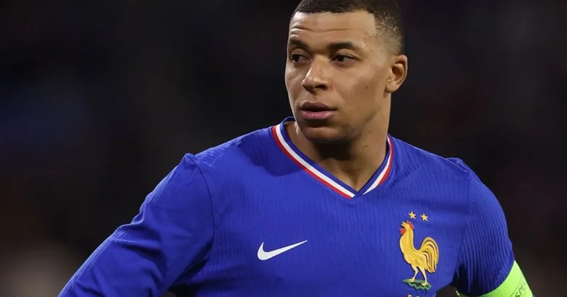 Mbappe Fransa yığmasının məşqini tərk etdi VİDEO