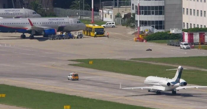 Soçi aeroportunda izdiham: Təyyarələr uça bilmir Video