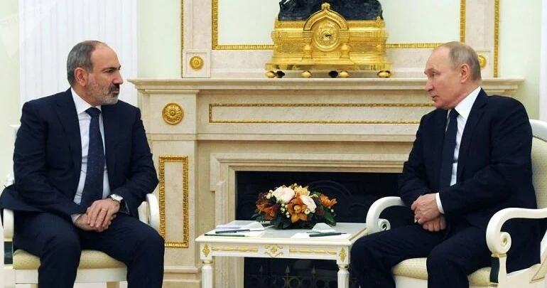 Putinlə sıx münasibətlərimiz var Paşinyan