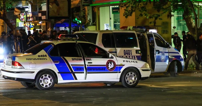 İrəvanın mərkəzinə gücləndirilmiş polis qüvvələri CƏLB EDİLDİ