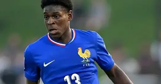 “Arsenal” 18 yaşlı müdafiəçini PSJ dən pulsuz transfer etməyə hazırlaşır