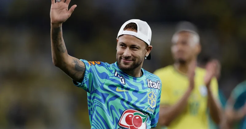 Neymar Dünya Çempionatı öncəsi saç düzümünü dəyişdi FOTO