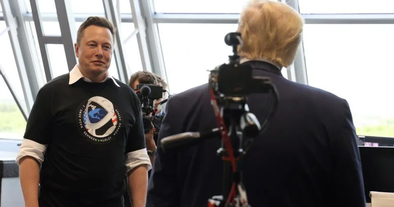 Tramp: Elon Musk zəhlətökən işlərlə məşğuldur