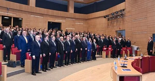 Diplomatlar ADA da toplandı Müşavirə