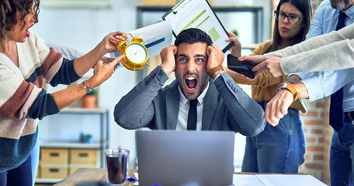 Stress, nevroz, xəstəliklər artır: İnsanlar öz ixtisasına uyğun iş tapa bilmir